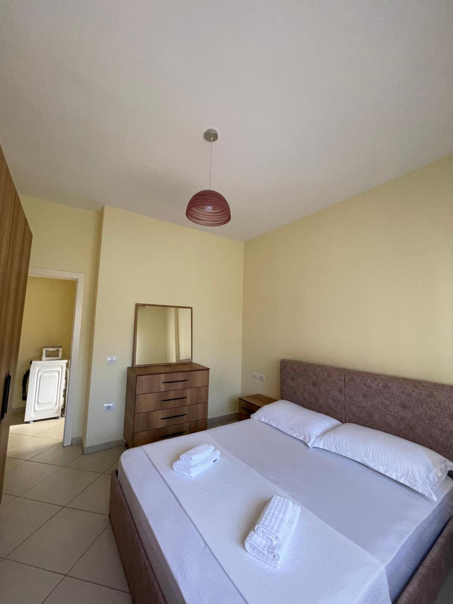 New Baazar Terrace Apartment Tiranë Luaran gambar