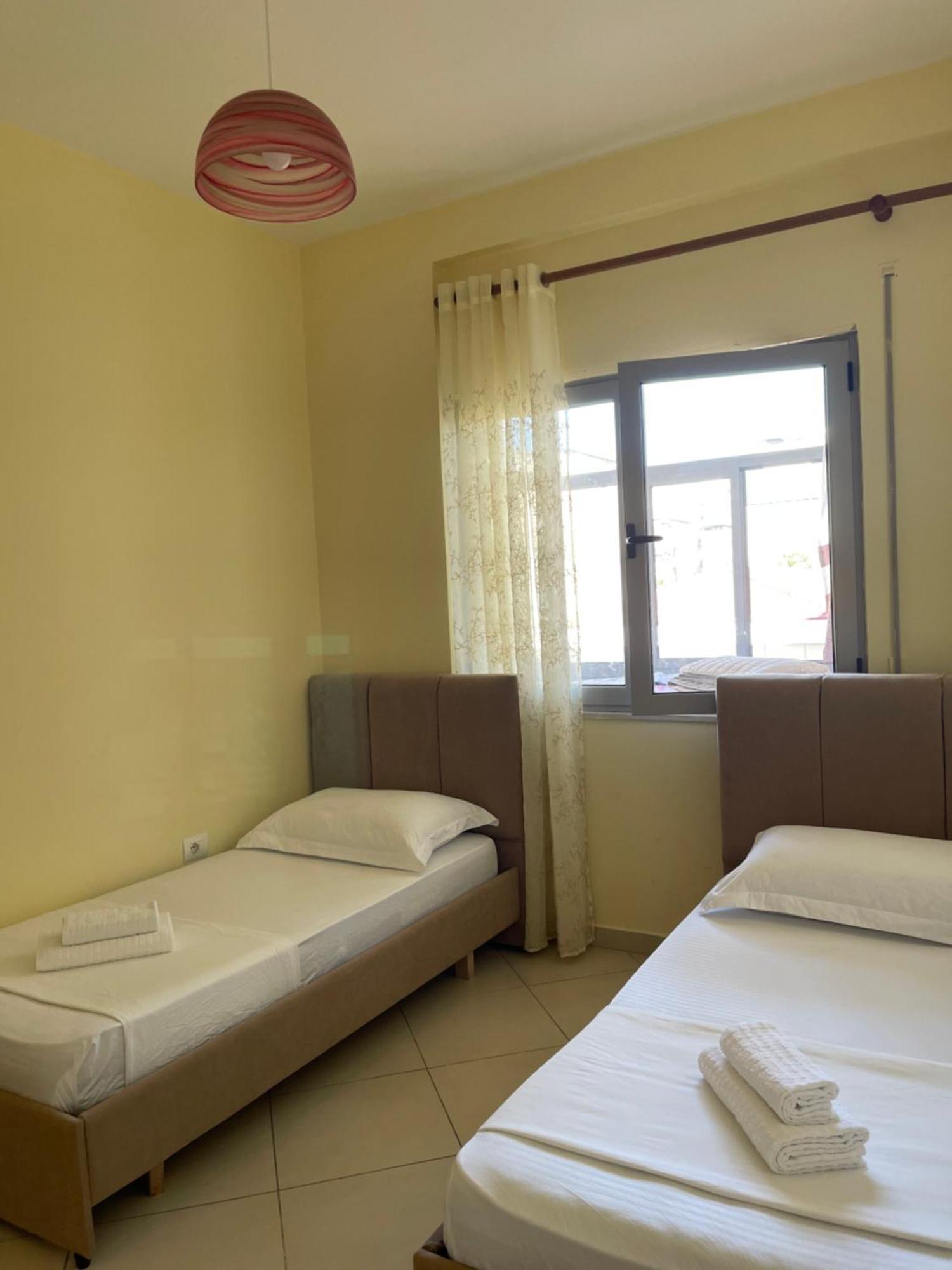 New Baazar Terrace Apartment Tiranë Luaran gambar